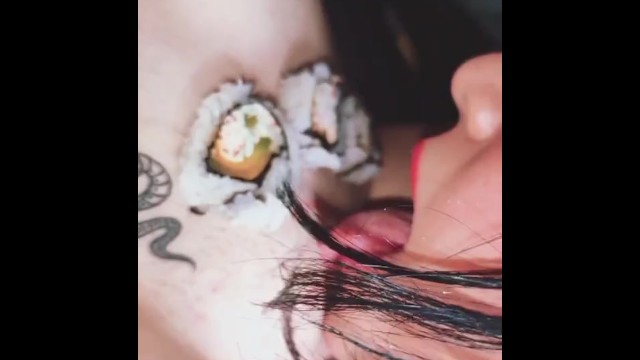 VENEZOLANAS (INKEDSPIDER) eating pussy