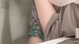 [Dla kobiet] Przystojny chłopak, który podniecił się podczas gotowania, wkłada twardego kutasa i porusza biodrami vio