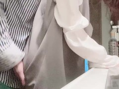 【女性向け】料理中にイケメン彼氏が甘えながら、あそこを触ってくる10分間「邪魔しないから触らせて」 - Screenshot 3 of 16 - Handsome