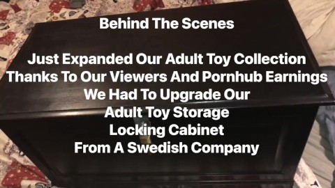 Unsere ständig wachsende Spielzeugsammlung für Erwachsene dank unserer Zuschauer und Pornhub-Einnahm