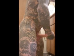 Bathroom Kneeling Jack - Screenshot 9 of 16