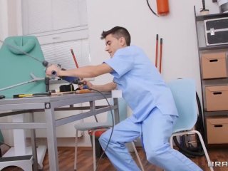 Nurse Gets A Glory Hole Ass Fuck / Brazzers screenshot number 1