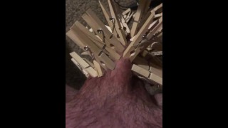 tortura do pênis de madeira Joshua