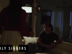 Video Family Sinners - Hot Stepsister Whitney Wright Sucks And Fucks Robby Echo's Big Dick