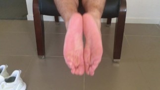 Lick my feet! - Foot fetish
