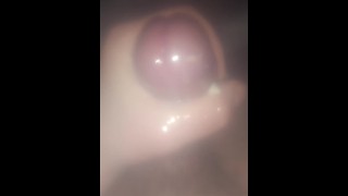 Closeup ejaculação na lente da câmera