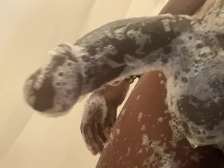 BBC AND BUBBLES 👀👅 Big COCK TEase looking for cock suckers and worshippers in Maryland send me dm