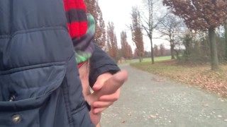 Risky jerking off and cumshot in the public park