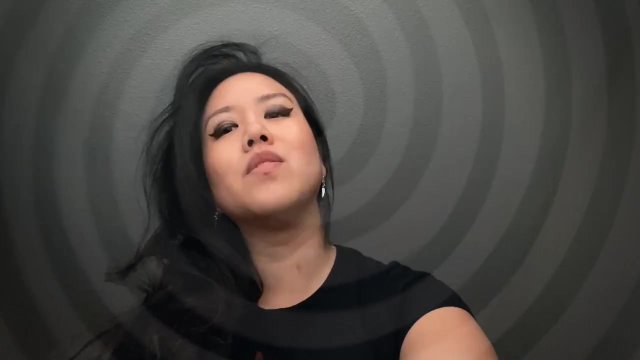 Watch Bondage Video:Dominatrix Mara's Trance State Lesson 1
