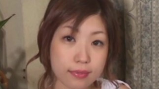 青少年日本人用乐器打开