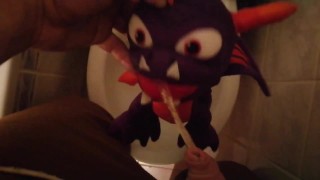 Spyro the dragon Peeing#1