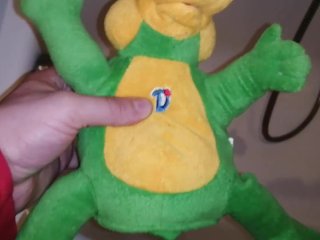 Danonek dinosaur Peeing#1