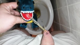 Blue dinosaur Peeing#1