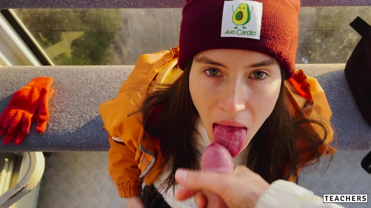 Cum and Explore the Best Blowjobs for Strangers with These Naughty Videos!