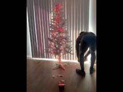 Cortex De SexMachine Puts Up The Christmas Tree While Smoking and Dancing