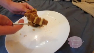 Demi-Soeur A Payé Le Gâteau Avec Un Amateur D'anime De Pipe Aime Beaucoup Ma Bite