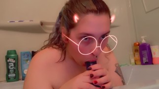 BUBBLE BATH BLOWJOB SCENE 1