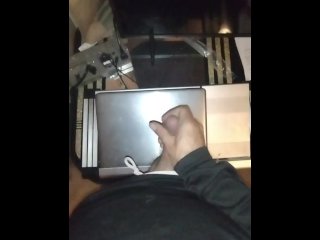 Jerking of and playing w my cock till I cum