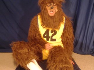 Teen Wolf Jerks Off after Basketball Game