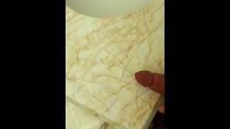 巨大的粘性射精