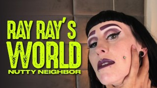 Ray Ray XXX wordt het huis van de buren binnengesleept voordat ze een kussen neukt, een dildo zuigt en klaarkomt