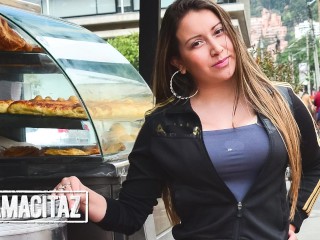 CARNEDELMERCADO - Latina Rosa Velez Mit Riesigen Titten Und Rundem Arsch Genießt Einen Guten Fick