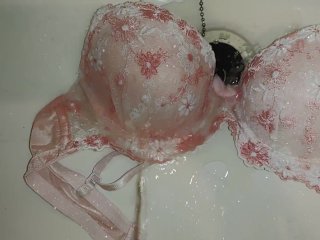 piss-covered pink bra! hentai boy is pissing to pink bra!