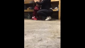 Saudi Wife In London خليجي يصور مراته وهي تتمتع بفحل اسود