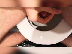 Masturbate at toilet during work