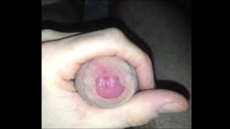 CUM IN 2 MINUTEN - Schneller Wichs im Bett, Nahaufnahme unbeschnittener harter Schwanz, Selbsthandjob, Solo-Orgasmus