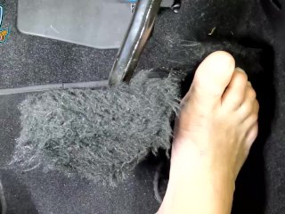 My hot NYC FEET on the pedals