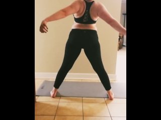 Yoga_got naughty with riding_dildo and cumshot