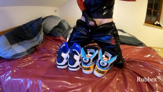 rubberboy sneaksplay