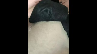 modèle footjob sexy a montré ses collants noirs