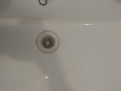 Light-colored pee! - Screenshot 10 of 16 - Pissing