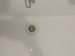 Light-colored pee!