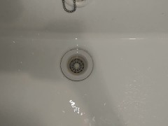 Light-colored pee! - Screenshot 9 of 16 - Peeing
