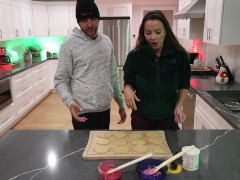 Making Christmas Cookies SFW - Screenshot 11 of 16 - Christmas