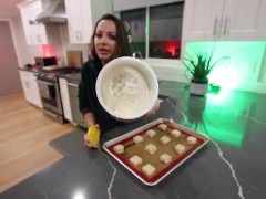 Making Christmas Cookies SFW - Screenshot 3 of 16 - Non Nude