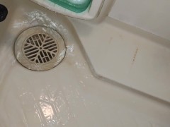 クリスマス、風呂場で一人、放尿だ！ - Screenshot 14 of 16 - Urine