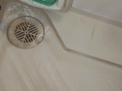 クリスマス、風呂場で一人、放尿だ！ - Screenshot 15 of 16 - Bathroom
