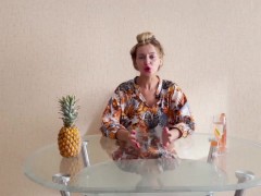 КОМУ Я НУЖНА  - Screenshot 3 of 16 - Секс