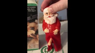 Eu herdei a figura de ação "Swinging Santa" do meu padrasto quando ele faleceu
