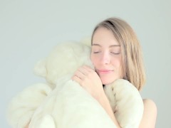 Hot naked blonde cuddling her teddy bear - Screenshot 3 of 16 - Teddy