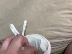 女子大生 20代JDの花柄ピンクブラジャーでオナニーして精子ぶっかけ - Screenshot 3 of 16 - Cumshot