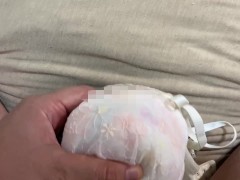 女子大生 20代JDの花柄ピンクブラジャーでオナニーして精子ぶっかけ - Screenshot 9 of 16 - 下着