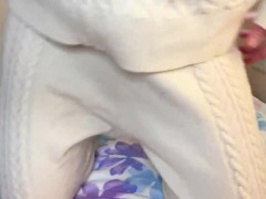 【個人撮影・リアル素人】イった後のビクビクが止まらない・ＮＯ演技リアルオナニー・一緒に寝る前の日課しよ！ - Screenshot 1 of 16 - Adult Toys