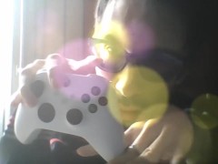 jb présente sa nouvelle manette de sa console