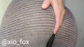 Съешь мои пердежи - Латиноамериканские пердежи с большой жопой - Фетиш пердежа - Пуканье леггинсов - Поклонение пердежу 