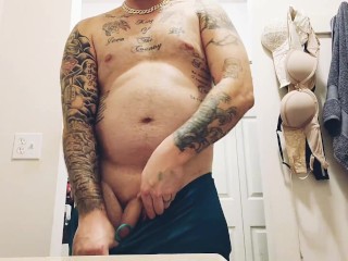 Sexy Jerk Sesh for Hot Tattooed Stud